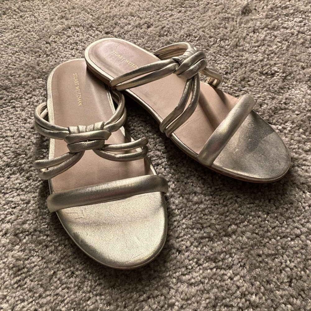 Stuart Weitzman Twist knot sandal Size 8.5 Used